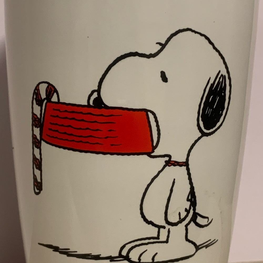 2021 Peanuts Snoopy Christmas Candy Cane Festive Stoneware Travel Mug w/Lid - Picture 3 of 11